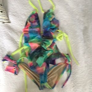 Women’s ty-dye bathing suit